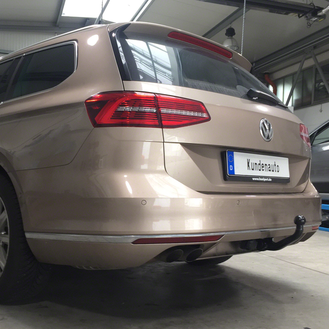 Attelage rigide VW Passat b8 Kombi Variant à partir de 2014+e Jeu 13p Universal