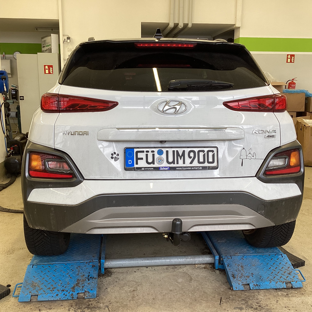 Attelage Fixe Rigide Auto-HAK Pour Nissan Qashqai J10 (2006-2014) + Faisceau électrique 7 Broches Universel - Homologué 1600 Kg
